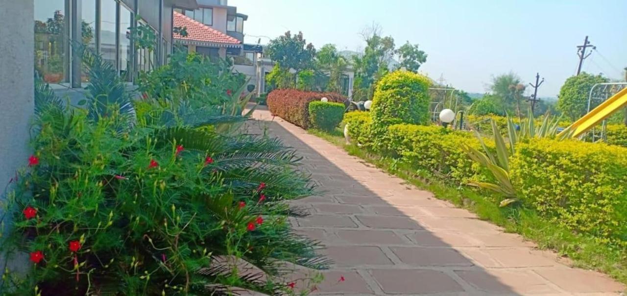 Hotel Complimentary Water Park Igatpuri Zewnętrze zdjęcie
